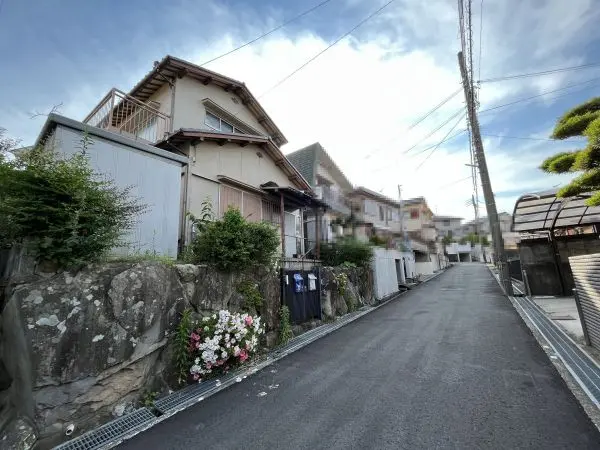 三木市志染町東自由が丘2丁目