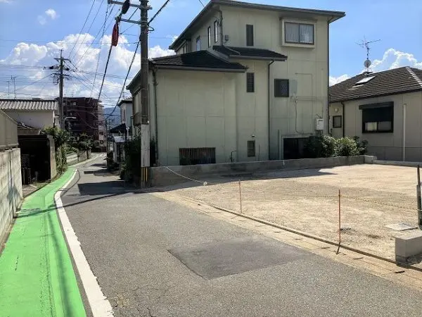 福岡市城南区長尾5丁目12番（2号地）