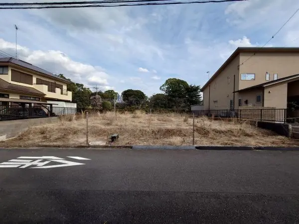 成田市中台六丁目　土地