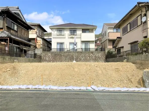 宝塚市中山五月台４丁目　土地