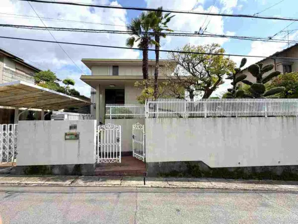 奈良市千代ヶ丘3丁目