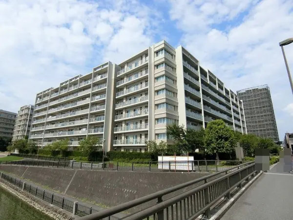 DグラフォートレイクタウンE館