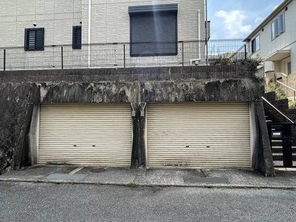 箕面市小野原西三丁目