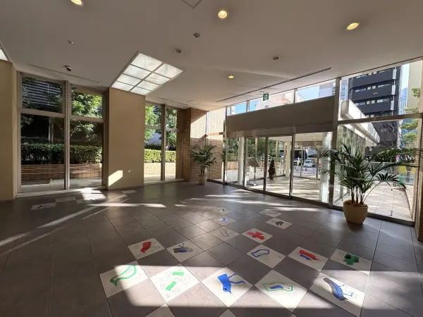 ローレルタワー難波