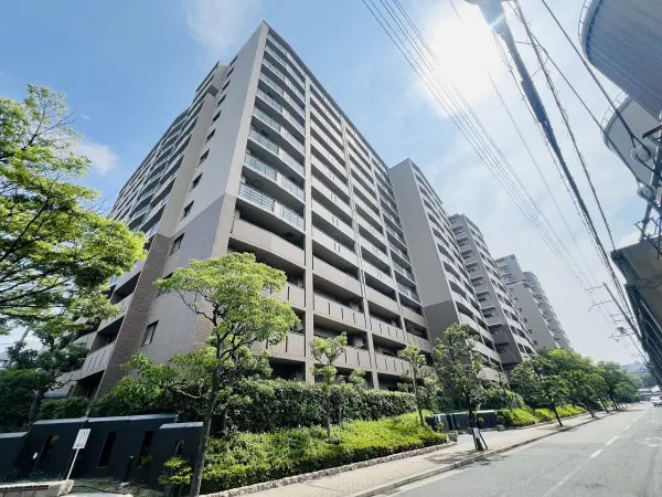 モンセーヌ住吉川公園1番館