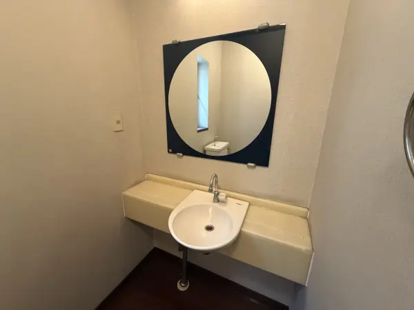 額田郡幸田町大字深溝字三角田28番