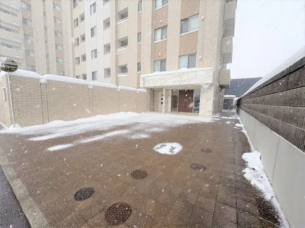 じょうてつアイム山鼻市電通リベルテ