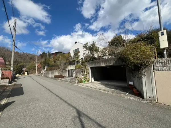 三木市志染町青山1丁目