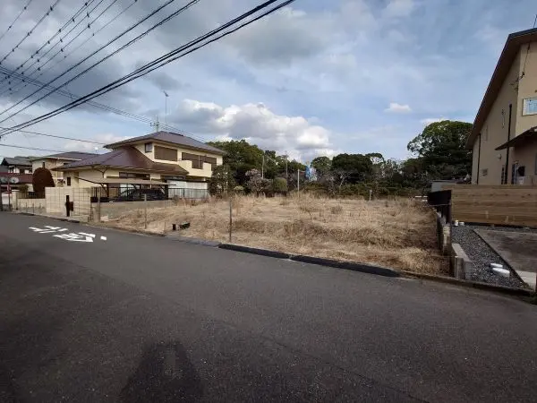 成田市中台六丁目　土地