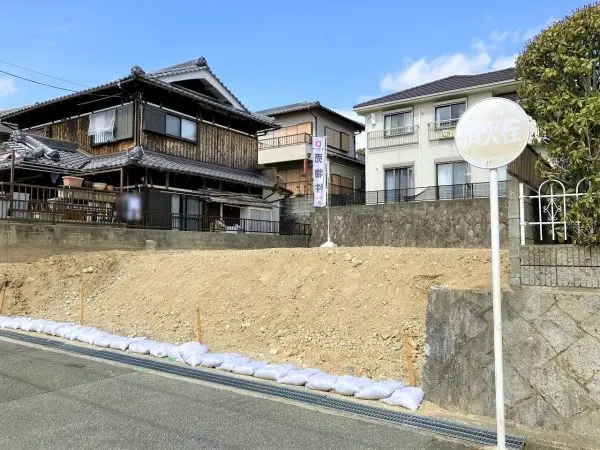宝塚市中山五月台４丁目　土地