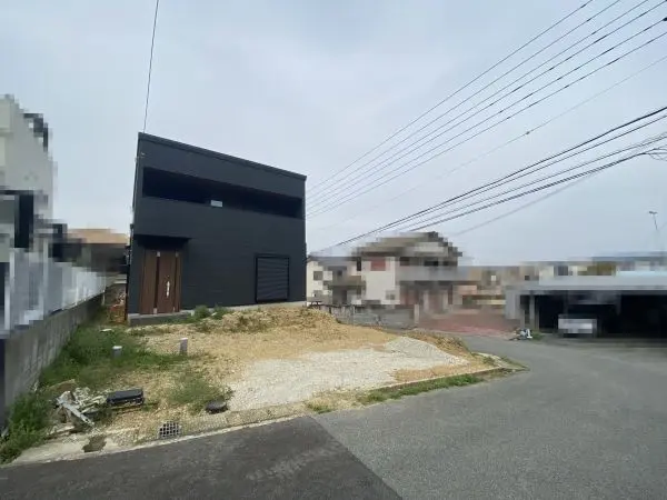 三木市志染町東自由が丘1丁目