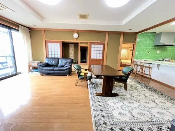 川西市向陽台３丁目　戸建