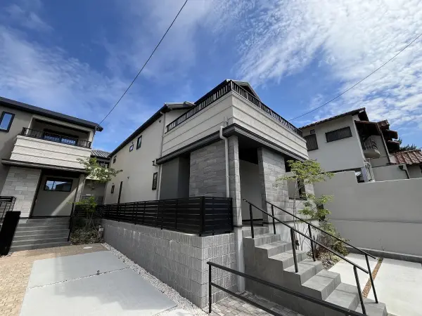 宝塚市中洲２丁目　戸建