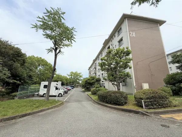 箕面粟生第二住宅第24号棟
