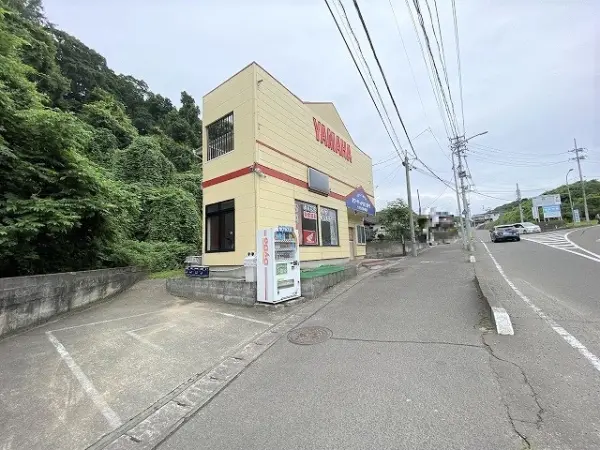 ヒルズ山の寺