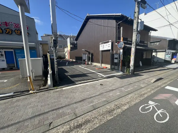 京都市上京区中立売通松屋町東入新元町220番2