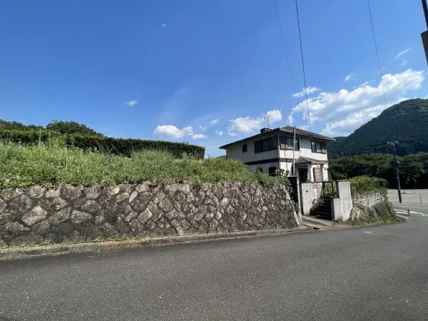 綾部市味方町龍仏