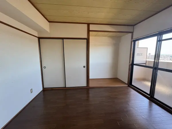 コアマンション和白