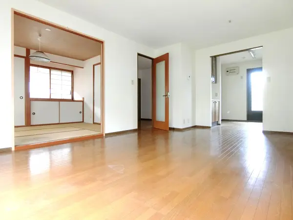 泉区住吉台西2丁目戸建
