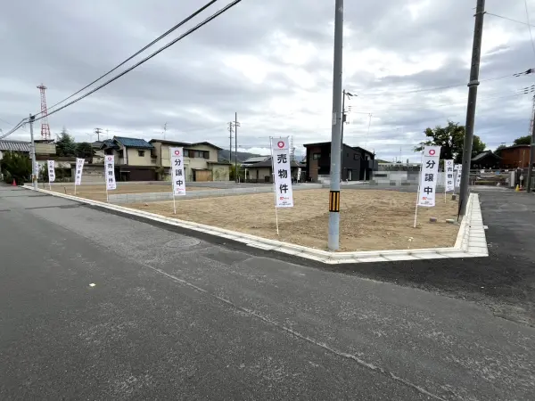 四條畷市蔀屋本町　9区画分譲地　1号棟