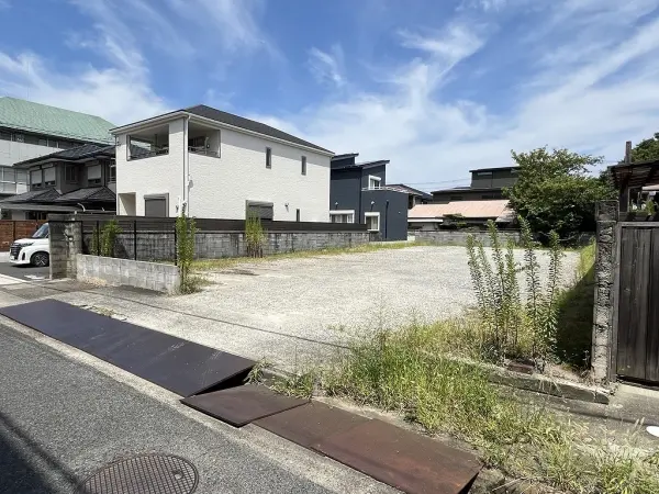 岸和田市南上町二丁目１３１番１
