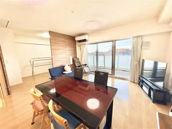 プレミスト徳重