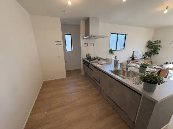 船橋市夏見三丁目　新築戸建