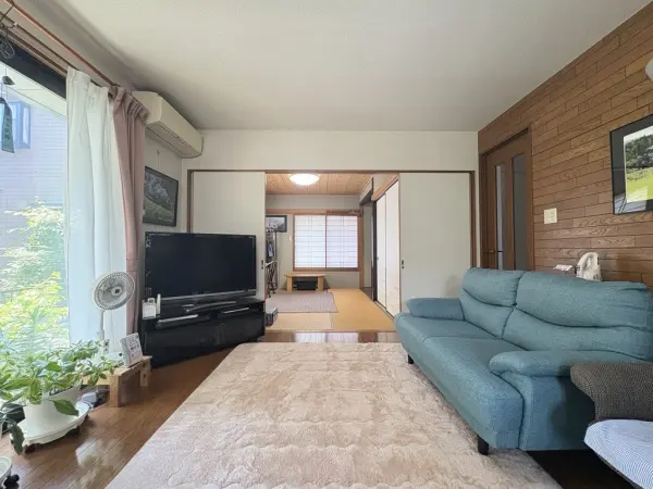 秦野市曽屋