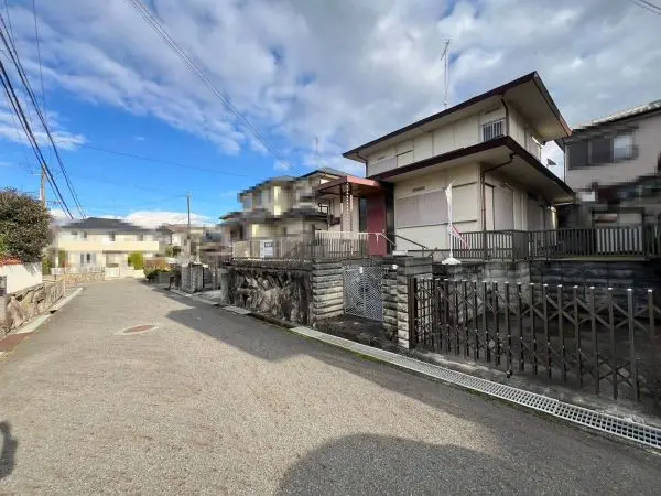 三木市緑が丘町東1丁目