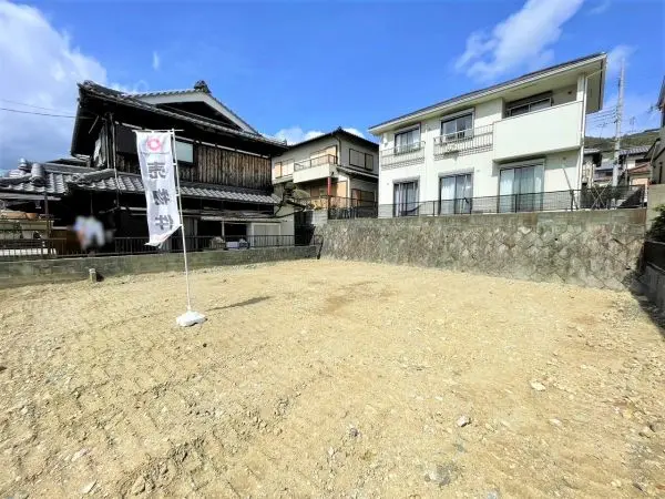 宝塚市中山五月台４丁目　土地