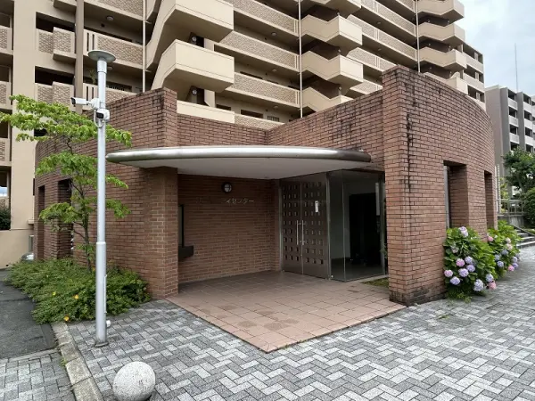 ローレルコート古市四番館