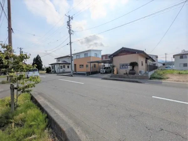 前面道路含む現地土地写真