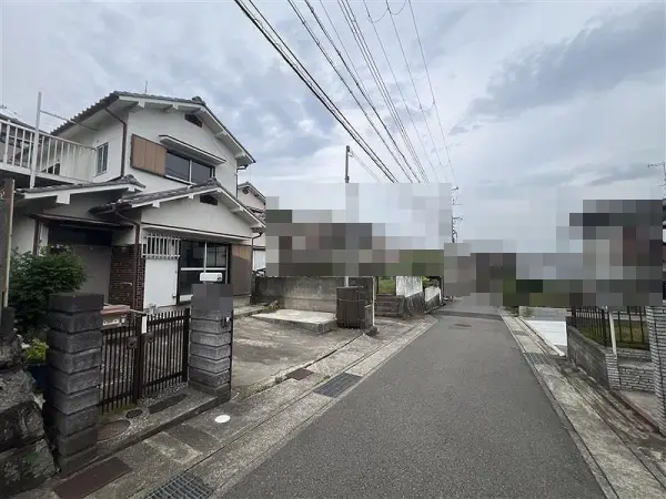 三木市志染町東自由が丘一丁目