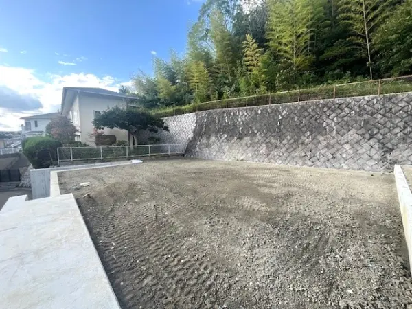 高槻市日吉台六番町1号地
