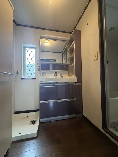 額田郡幸田町大字深溝字三角田28番