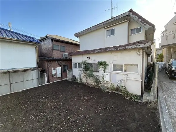 静かな住宅地内物件です。