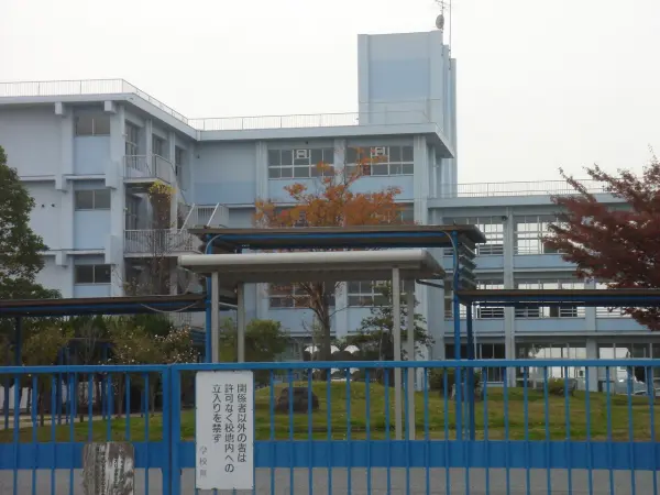 三木市緑が丘町中二丁目５番21