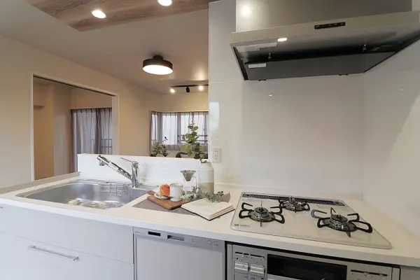 ユニ・アルス真田山南