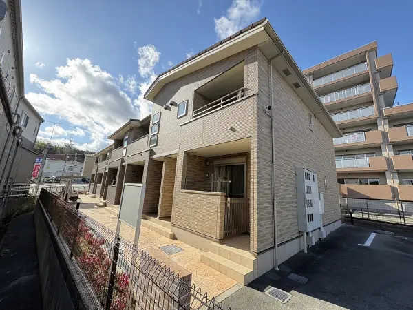 メゾン・デン１、メゾン・デン２