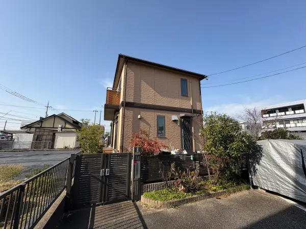 敷地面積約92.86坪！4台駐車可能です（車種による）。