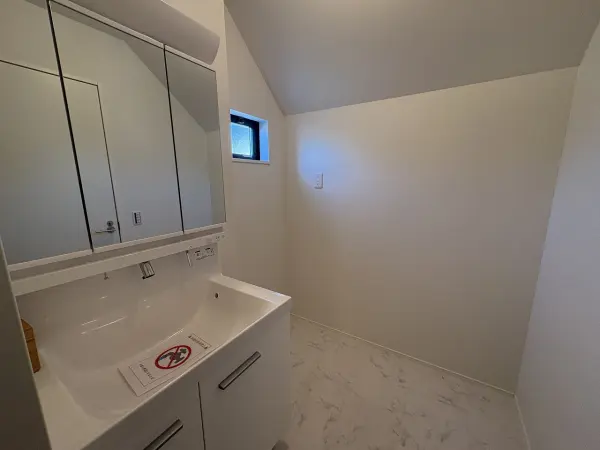 船橋市夏見三丁目　新築戸建