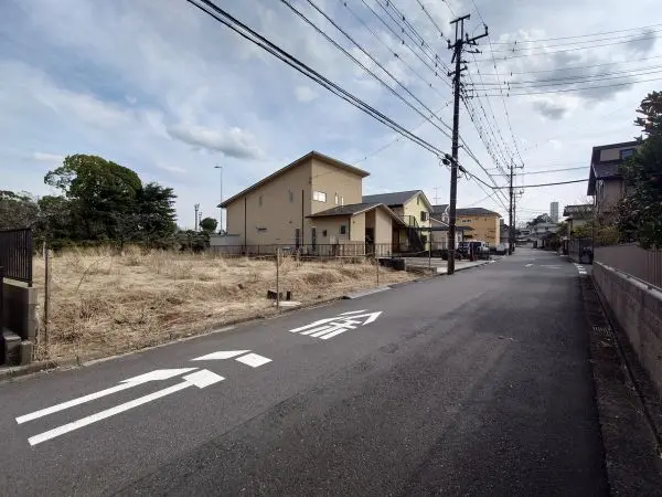 成田市中台六丁目　土地