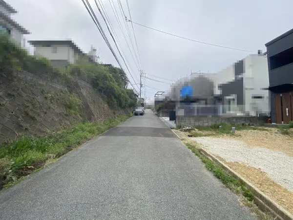 三木市志染町東自由が丘1丁目