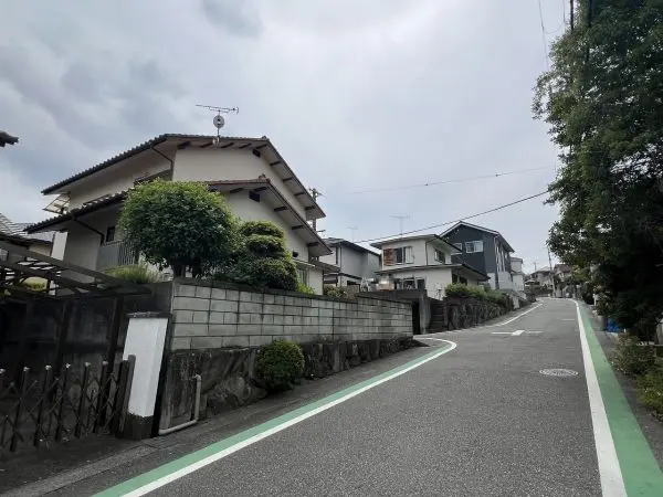 三木市志染町東自由が丘３丁目