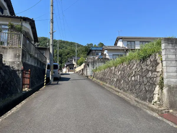 綾部市味方町龍仏