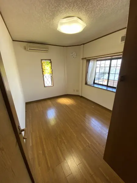 東大阪市上小阪三丁目9-4