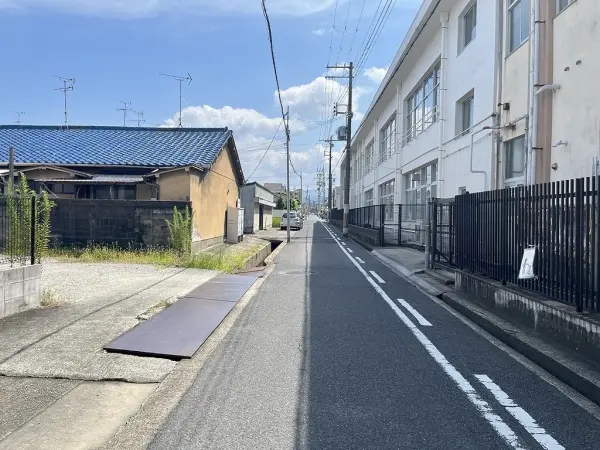 岸和田市南上町二丁目１３１番１