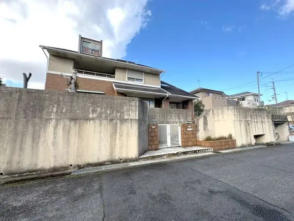 北葛城郡広陵町馬見北1丁目