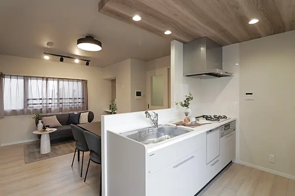 ユニ・アルス真田山南