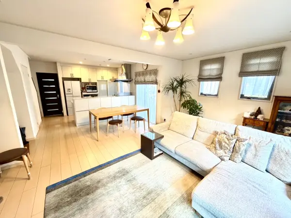 名古屋市名東区石が根町　中古戸建